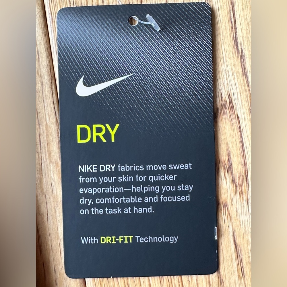 NEW Nike Dri-Fit Short Sleeve Shirt size 4T - Picture 4 of 8